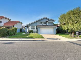 5 Navajo Trail Ln, Pomona, CA