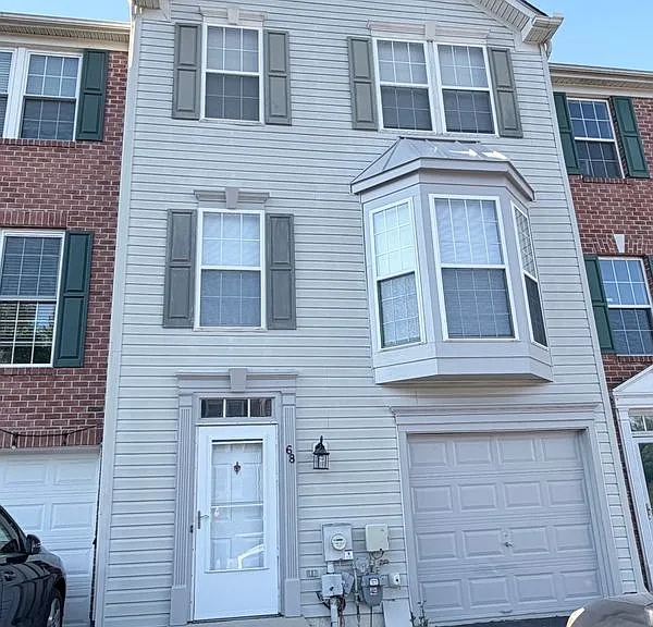 68 Alexis Dr — Photo 1