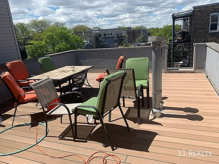 1316 N Rockwell St #2 — Photo 15