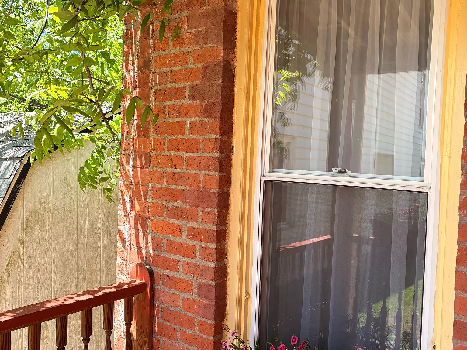 620 E Gansevoort St — Photo 4