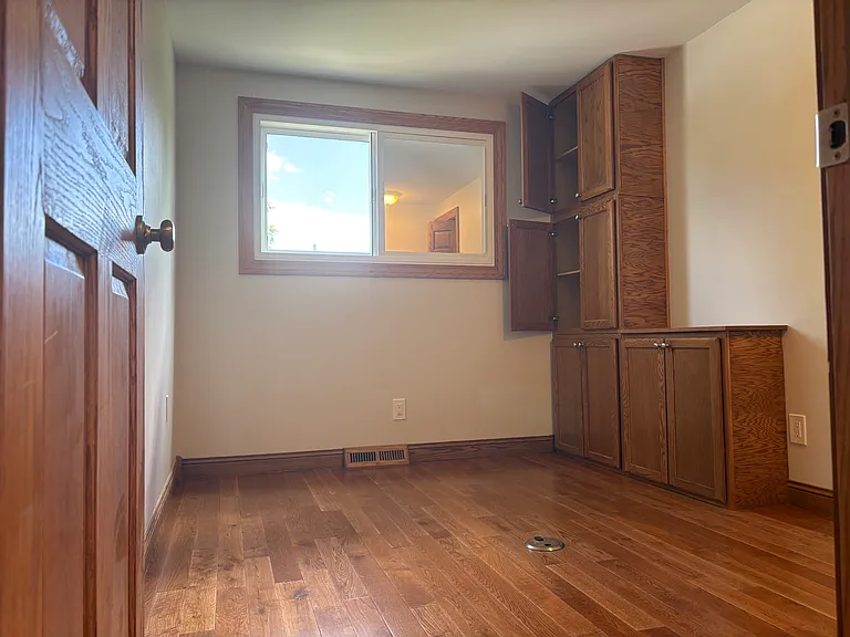4888 Clinton Way Dr — Photo 17