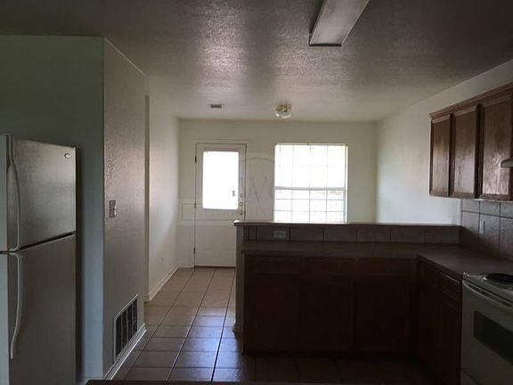 5th image of 506 Beeline E #168070782