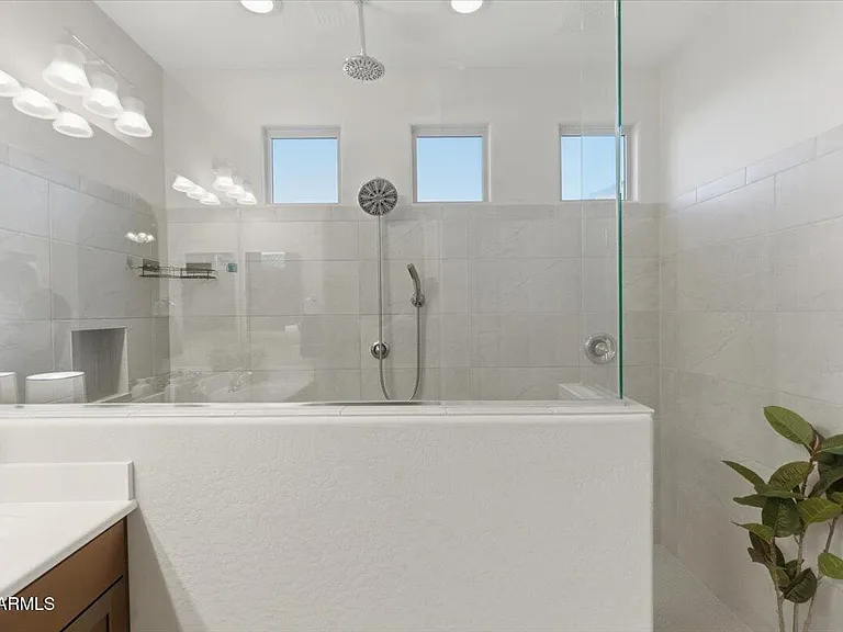 3745 N Astoria Dr — Photo 22