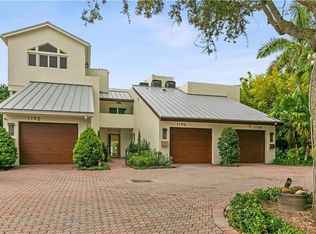 1190 Seminole Dr, Fort Lauderdale, FL 33304