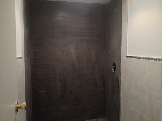 Rented by RS Bracha | media 24