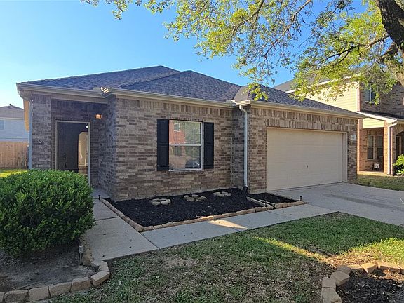 2nd image of 6702 Castle Terrace Ct