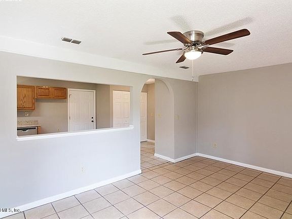 4th image of 9955 Billmore Cir N