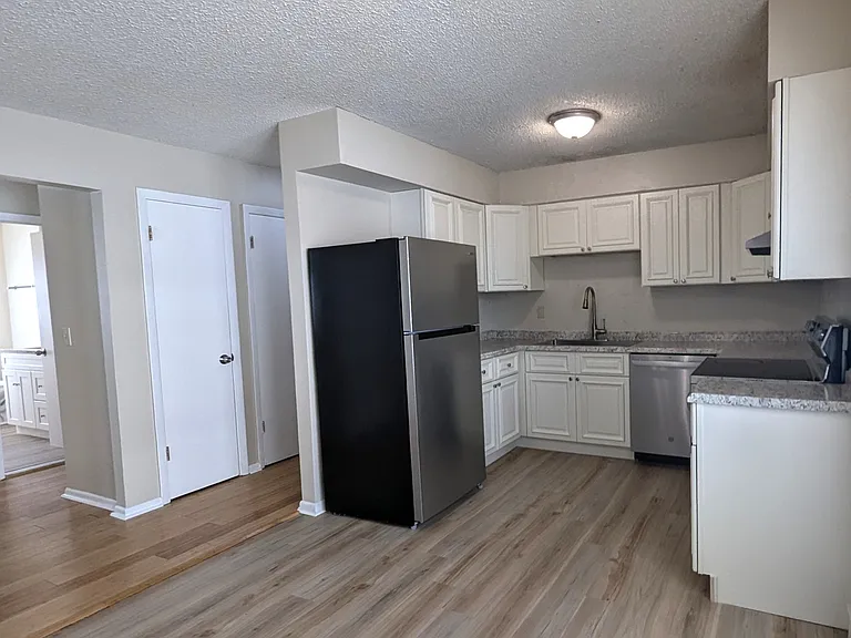 35 Parkwood St #2 — Photo 28