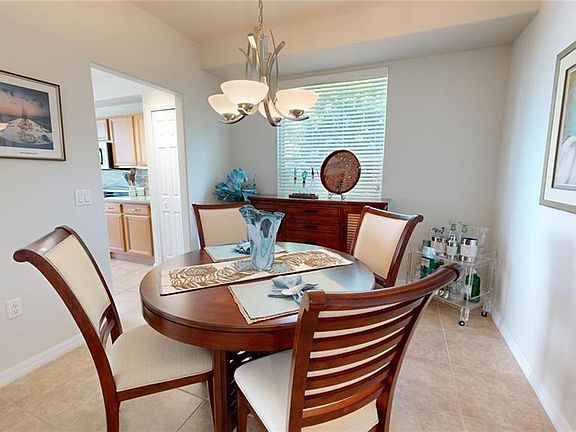 5th image of 5702 Mayflower WAY #302