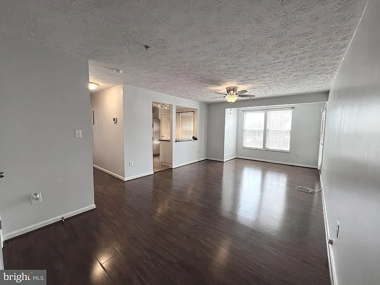 689 Winding Stream Way #204 — Photo 4