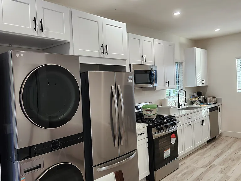 20741 Martha St #1 — Photo 12