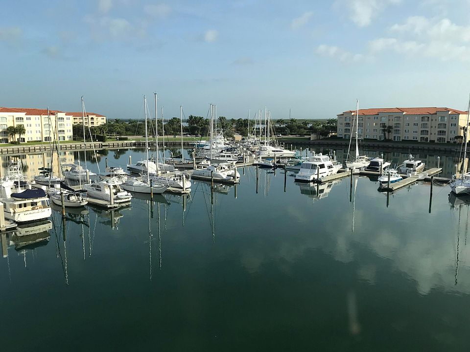 1st image of 15 Harbour Isle Drive W #Ph03