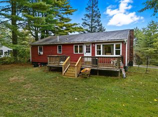 23 Pleasant Hill Dr, Norridgewock, ME 04957