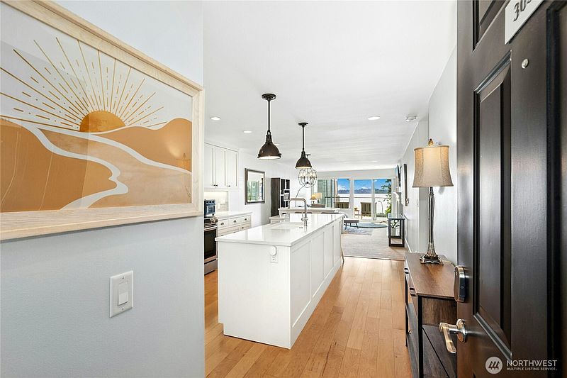4th image of 6620 Lake Washington Boulevard NE #303