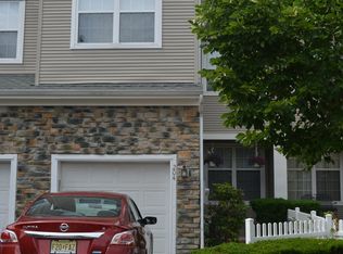 204 Crocus Ct, Dayton, NJ 08810