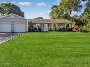 22 Greis Ave, Nesconset, NY 11767