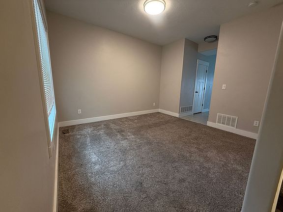 2nd image of 694 Saturn Ave