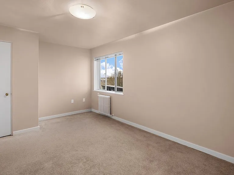 1800 Taylor Ave N #112 — Photo 14