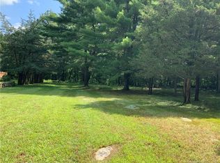 20 Gulliver Cir, Norwich, CT 06360