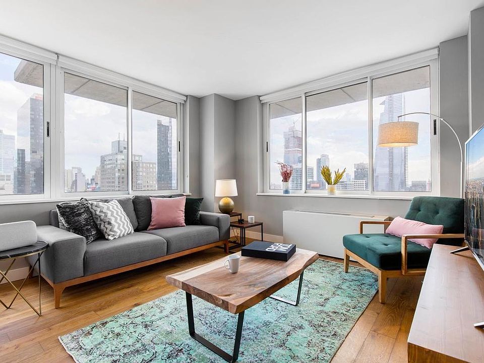 1st image of 560 W 43rd St APT 41B
