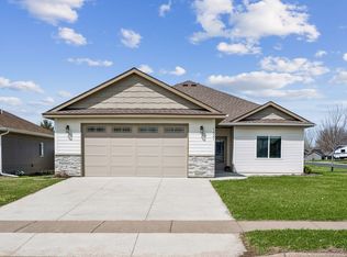 1621 11th St NE, Buffalo, MN 55313
