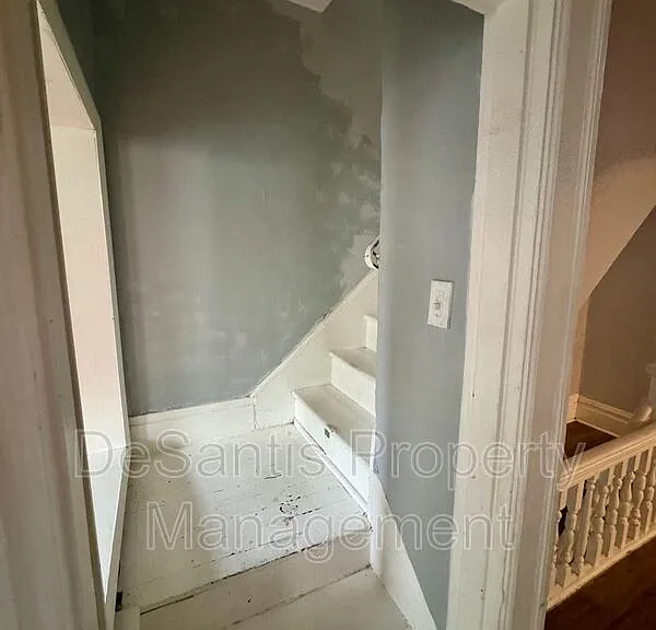 1810 Brownsville Rd #2 — Photo 36