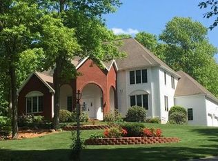 10 Woodstone Rd, Northborough, MA 01532