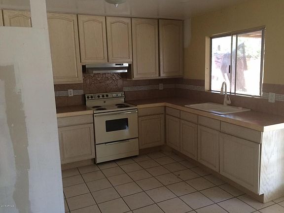 3rd image of 18015 N 34th Dr