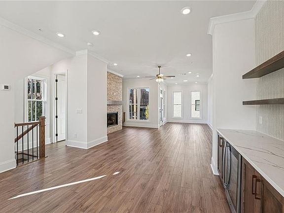 6th image of this home
