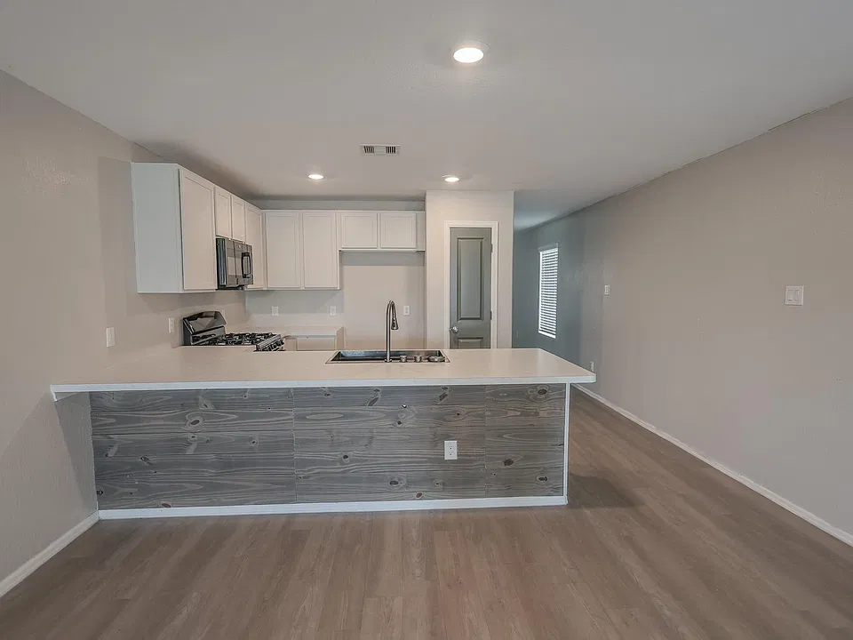 104 Austin Rd