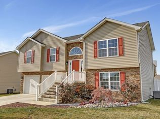 53 Obadiah Dr, Martinsburg, WV 25405