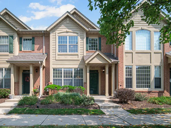2899 Churchill Ln, Highland, IN 46322