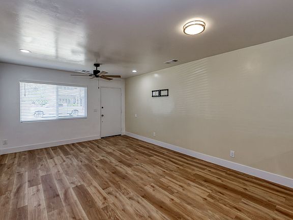 5th image of 2111 Tulare St #6