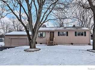 8580 N Eston Rd, Clarkston, MI 48348