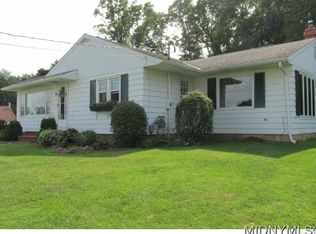 89 Norton Ave, Clinton, NY 13323