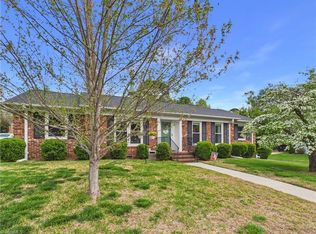 1600 Gracewood Dr, Greensboro, NC 27408