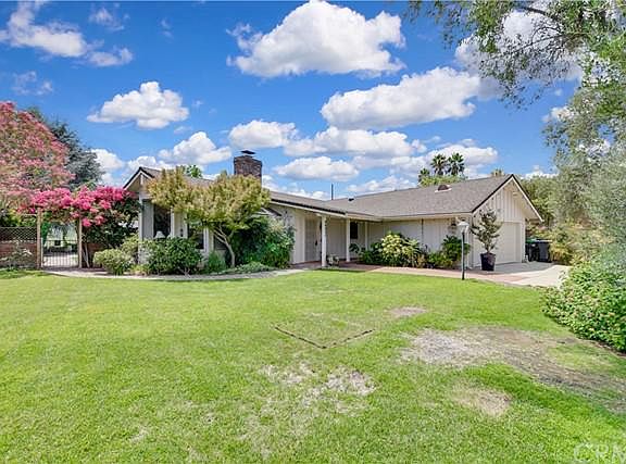 2nd image of 44901 Viejo Dr