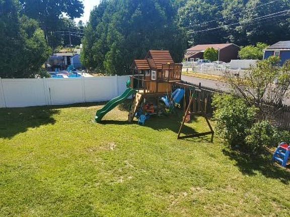 4th image of 28 Lynn St