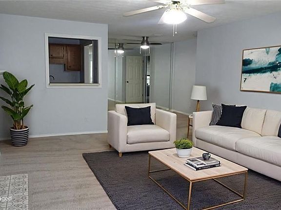 3rd image of 407 Berkeley Woods Dr #407