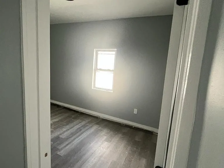 75 W 19th St #2 — Photo 4