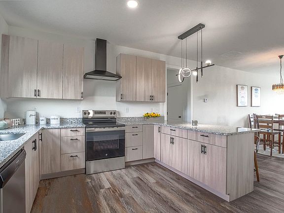 4th image of 275 S Arbor Valley Way