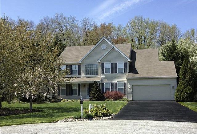 gorgeous curb appeal