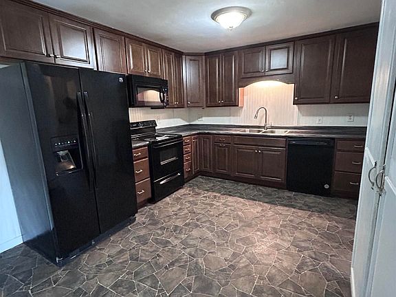 4th image of 5620 2nd St