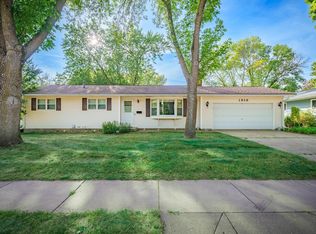 1916 Gernentz Ln, Red Wing, MN 55066