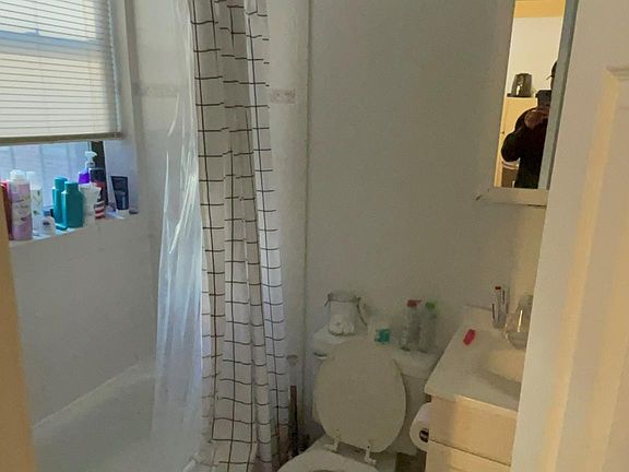 3rd image of 58 Westland Ave APT 15