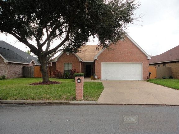 3rd image of 404 E Wisteria Ave