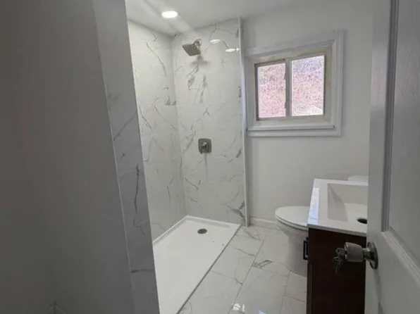 63 Church St, Edwardsville, PA 18704