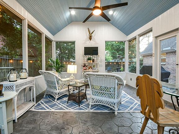 3rd image of 6607 Misty Spring Ln