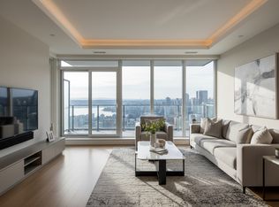 1111 Richards St #1, Vancouver, BC V6B 0S3