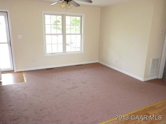 5th image of 48 Millport Ct